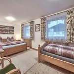 Haus Josef-herold-strasse 17a Daire